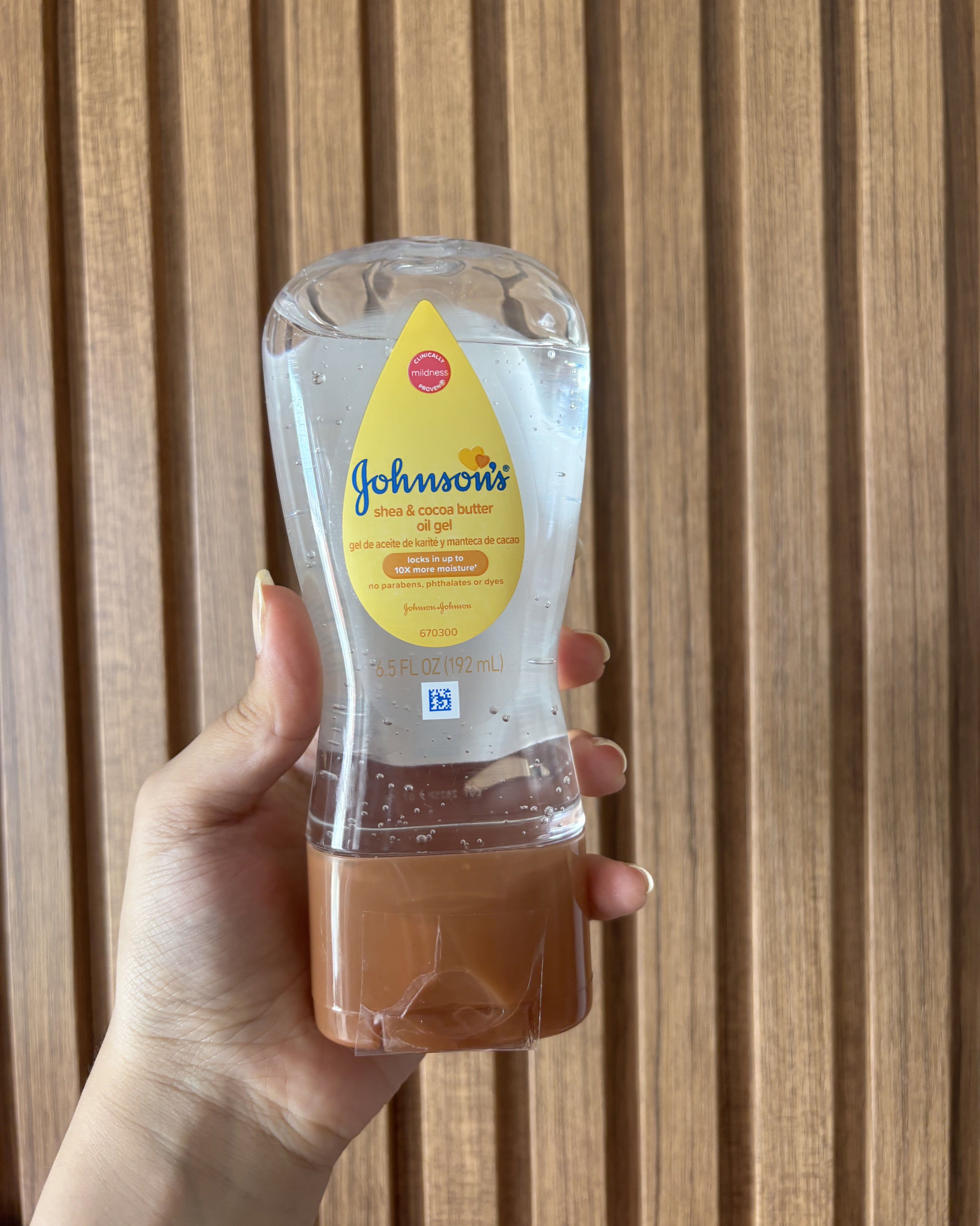 Johnson's Baby Body Moisturizing Oil Gel with Shea & Cocoa Butter